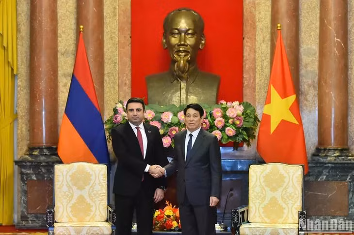 Chủ tịch nước tiếp Chủ tịch Quốc hội Armenia.
