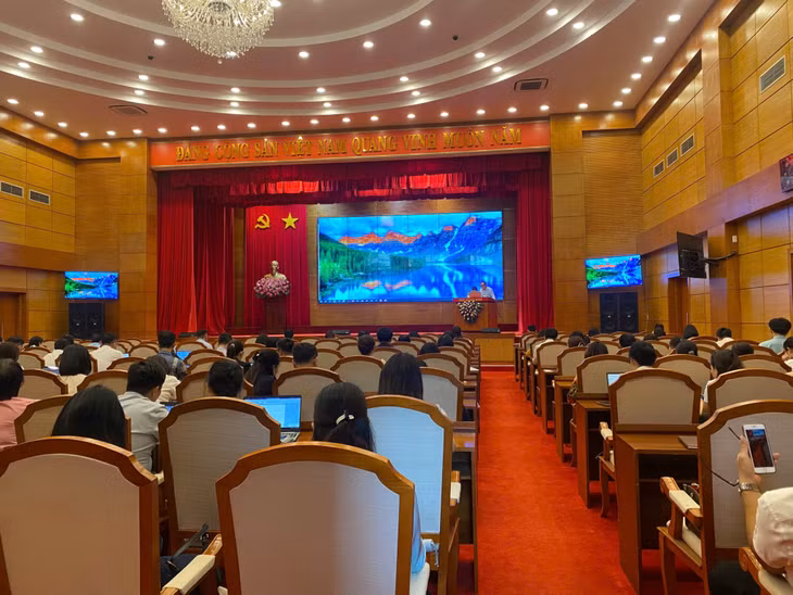 Quang cảnh buổi tập huấn.