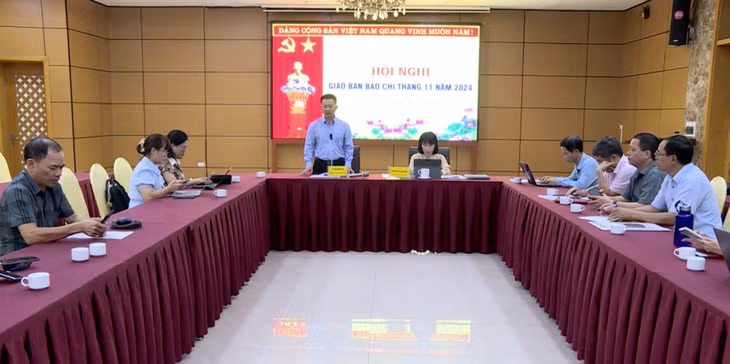 Quang cảnh lễ phát động.