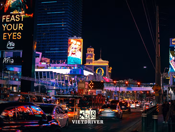 Thành phố không ngủ Las Vegas - Địa điểm du lịch ở California.