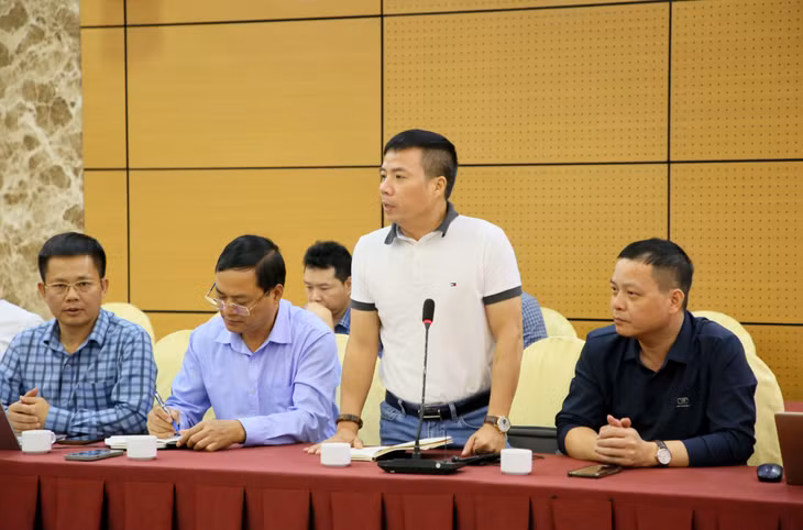 Đại diện các cơ quan báo chí đặt câu hỏi, trao đổi, làm rõ thêm một số nội dung tại hội nghị.