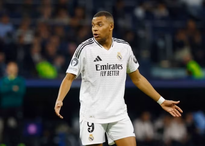 Kylian Mbappe mờ nhạt trong trận Real thua Milan 1-3 trên sân Bernabeu, Madrid, Tây Ban Nha ngày 5/11. Ảnh: Reuters