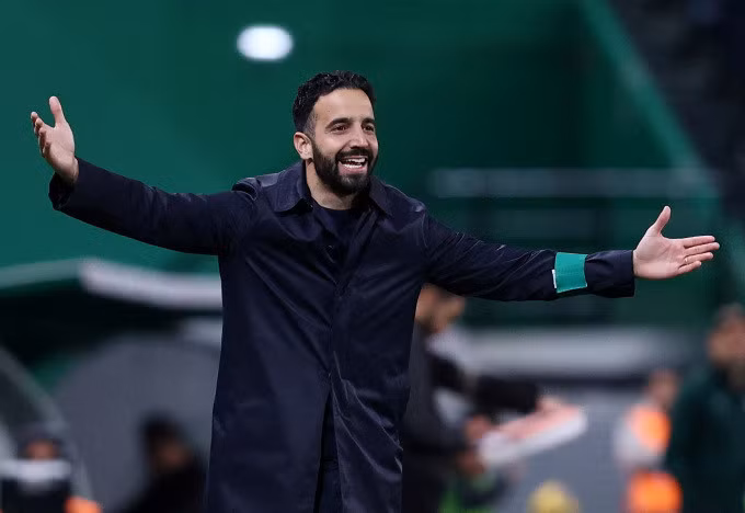 HLV Ruben trong trận Sporting gặp Faranese ở giải VĐQG Bồ Đào Nha trên sân Jose Alvalade, Lisbon vào ngày 3/3/2024. Ảnh: Reuters.