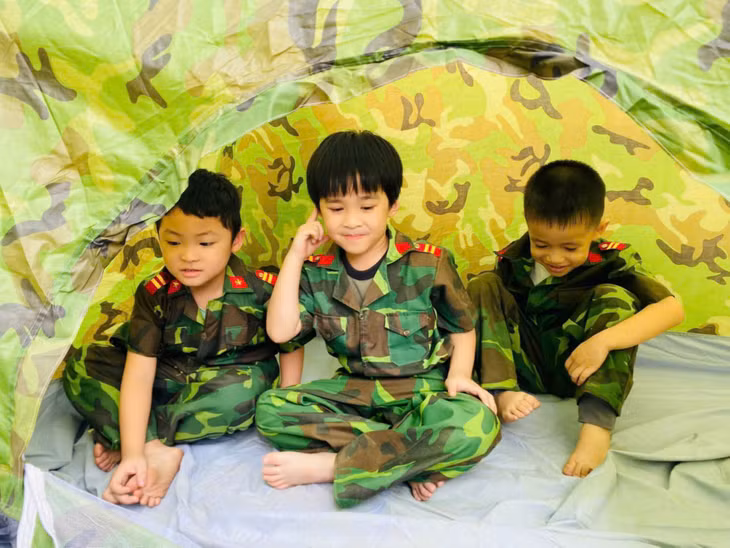 Một giờ học trải nghiệm tại Trường Mầm non Little House (TP Hạ Long).