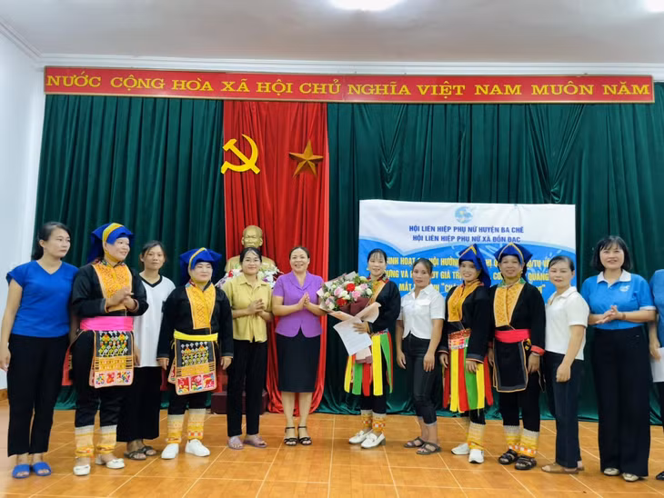 Hội LHPN huyện Ba Chẽ ra mắt mô hình "Chăm sóc giáo dục trẻ thơ" xã Đồn Đạc. Ảnh: Hội LHPN huyện Ba Chẽ