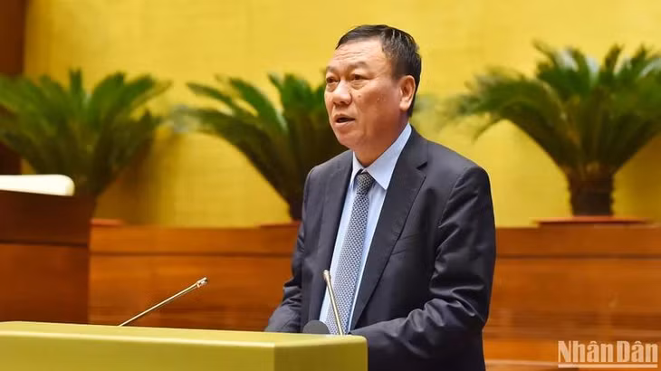 Tổng Thanh tra Chính phủ Đoàn Hồng Phong trình bày báo cáo về công tác tiếp công dân, giải quyết khiếu nại, tố cáo về hành chính năm 2024. (Ảnh: THỦY NGUYÊN)