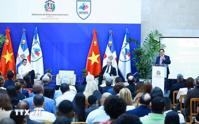 Thủ tướng Phạm Minh Chính phát biểu chính sách tại Học viện Ngoại giao, Bộ Ngoại giao Cộng hòa Dominicana. (Ảnh: Dương Giang/TTXVN)