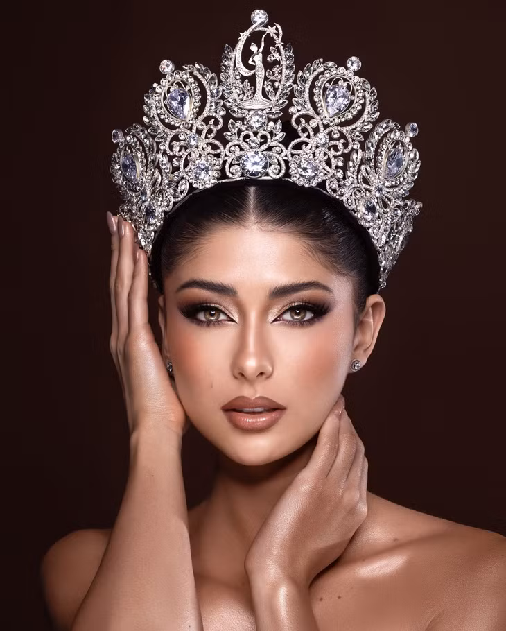 Trong thông báo, tổ chức Miss Universe cho biết: “Quyết định này được đưa ra sau khi ủy ban kỷ luật của chúng tôi đánh giá kỹ lưỡng. Ủy ban kỷ luật, dựa trên thông tin thu thập và đánh giá, đã kết luận rằng việc rút lui là hành động thích hợp nhất trong thời điểm hiện tại”.