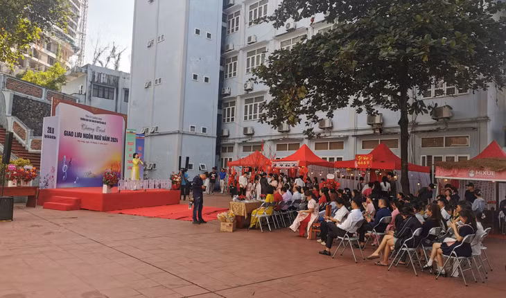 Toàn cảnh Chương trình giao lưu ngôn ngữ năm 2024.