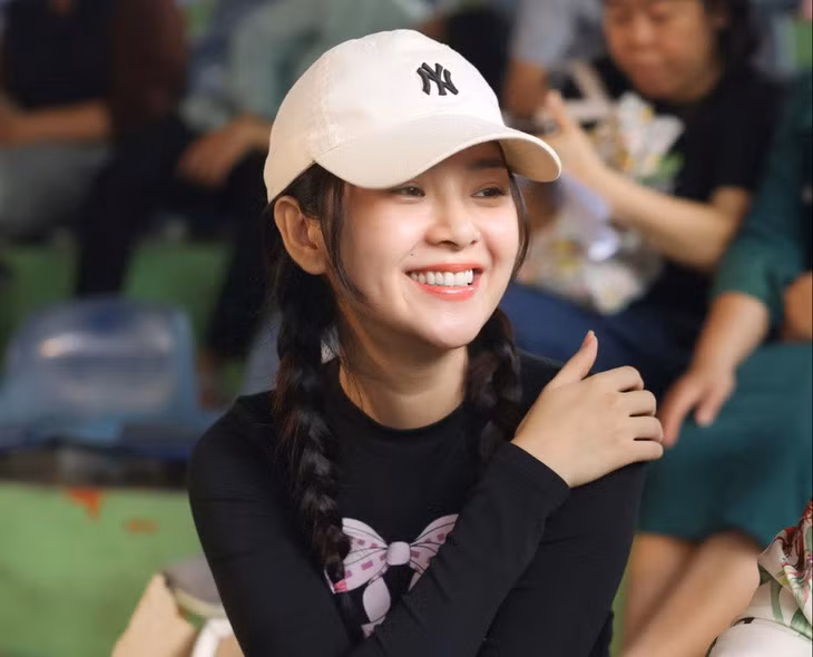 Tam Triều Dâng trong phim Tứ Hải phát tài