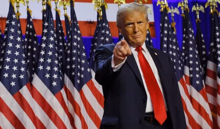 Ông Donald Trump phát biểu trước những người ủng hộ tại Trung tâm Hội nghị Palm Beach, bang Florida. Ảnh: REUTERS/TTXVN