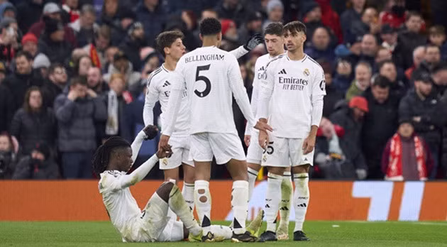 Real đang chơi kém tại Champions League.