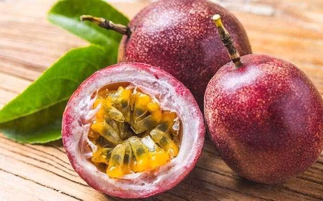 Quả chanh leo có công dụng thần kỳ đối với sức khỏe. Ảnh: Pinterest