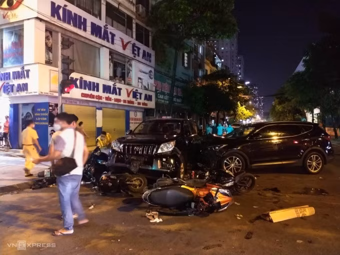 Hiện trường vụ tai nạn tối 29/7. Ảnh: Phạm Chiểu