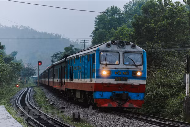 Bo GTVT phe duyet gan 1.200 ty dong cai tao doan duong sat gan 1.000km hinh anh 1