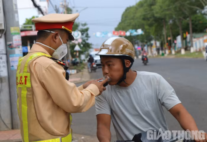 Quyết liệt xử lý “ma men”, cấm lãnh đạo can thiệp vào quá trình xử lý 4