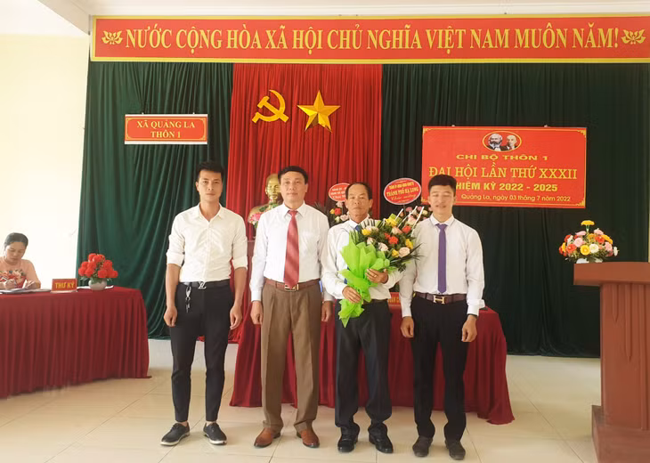 Chi bộ thôn 1, Quảng La (TP Hạ Long) thống nhất bầu được Bí thư và chi ủy tại đại hội.