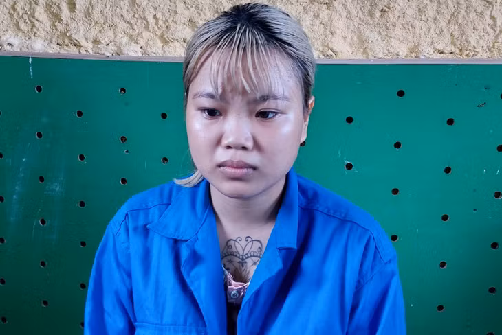 Mi bị tạm giữ để điều tra.