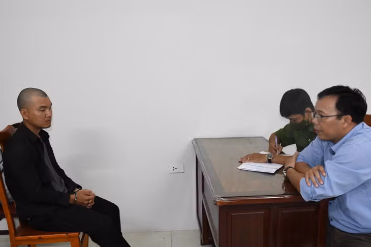 Thê tại cơ quan điều tra.
