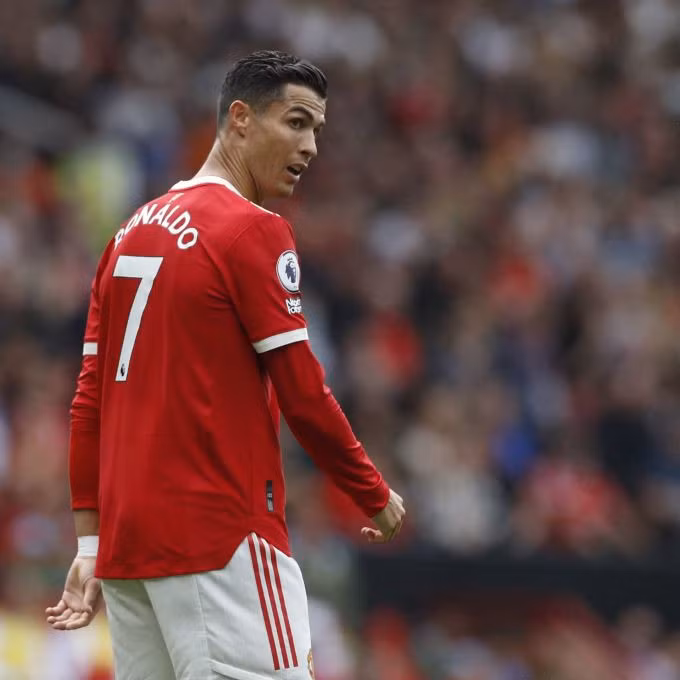 Ronaldo muốn rời Man Utd để được chơi bóng ở Champions League mùa sau. Ảnh: Reuters