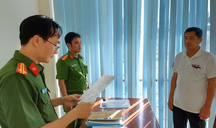 Chủ tịch HĐQT Công ty Cổ phần khí hóa lỏng Đồng Tháp bị bắt về hành vi tham ô tài sản.