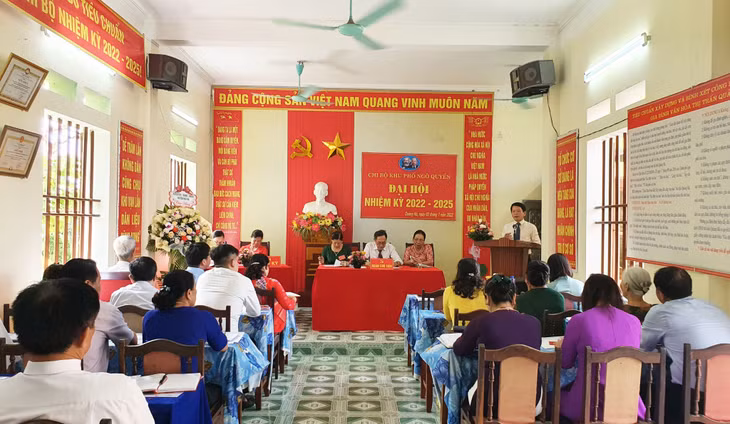 Quang cảnh đại hội tại khu phố Ngô Quyền, thị trấn Quảng Hà (huyện Hải Hà).