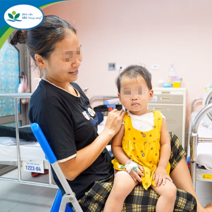 Bệnh nhân điều trị bỏng tại bệnh viện.