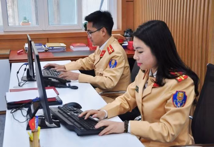 Cơ quan Công an ứng dụng công nghệ thông tin trong phạt nguội vi phạm giao thông.