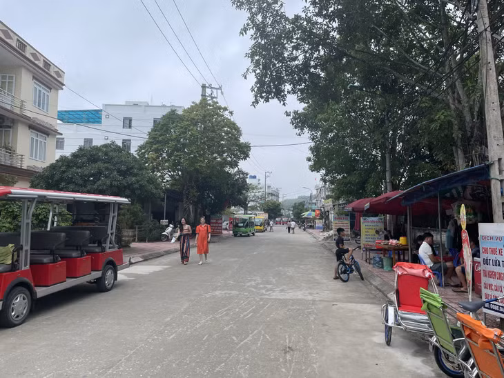 Tuyến đường thôn Ninh Hải (xã Minh Châu).