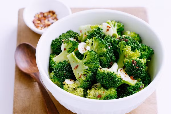 Ăn súp lơ đều đặn còn giúp điều chỉnh và hỗ trợ chức năng hệ thống miễn dịch.