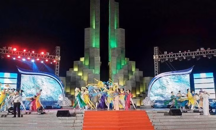 Hình ảnh tại Lễ khai mạc “Tuần Văn hóa-Du lịch” Phú Yên năm 2022.