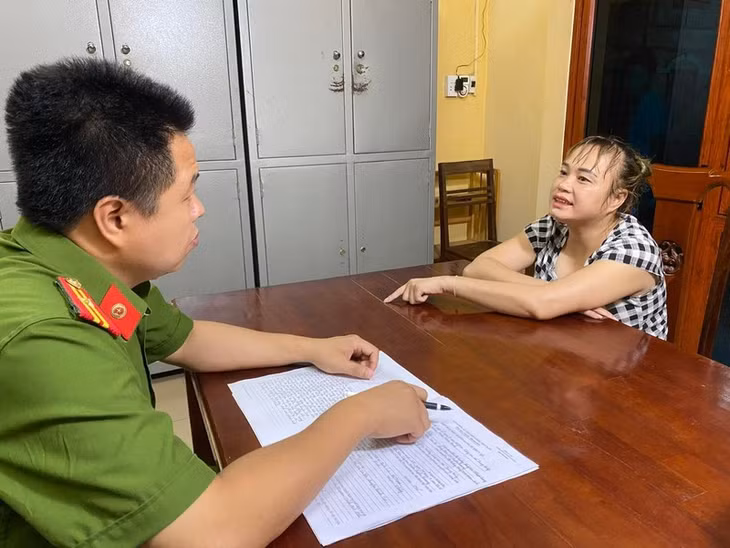 Đối tượng Trần Thị Hải tại cơ quan Công an.