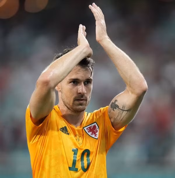 Juventus chấm dứt hợp đồng với Ramsey.