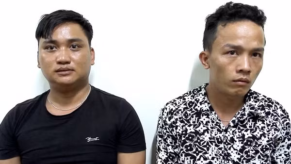 Hai đối tượng Hoàng và Lân tại cơ quan Công an.