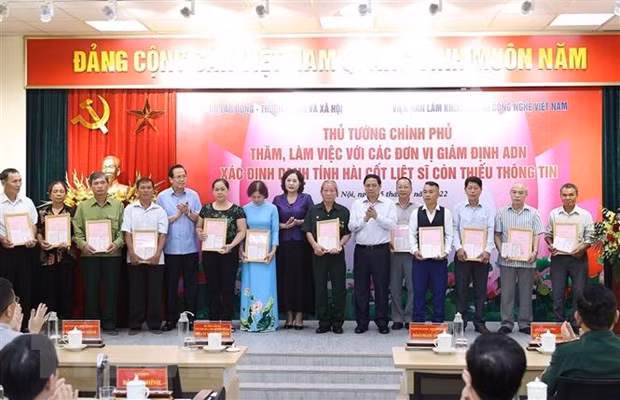 Giam dinh ADN hai cot liet sy: Lam voi tat ca trai tim va trach nhiem hinh anh 3
