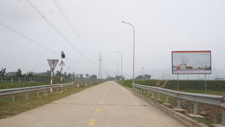 Con đường dân sinh mới khang trang, sạch đẹp được hoàn thành và đưa vào sử dụng từ năm 2019