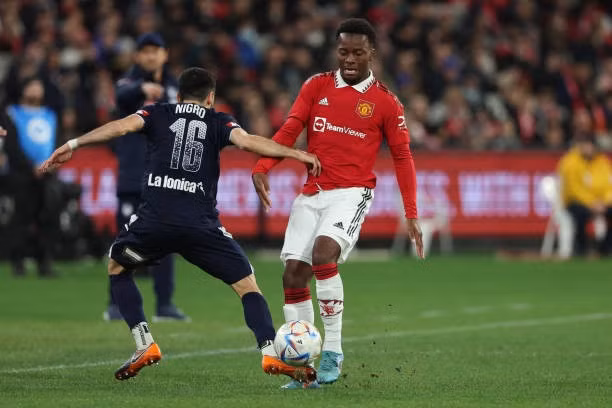 Laird trở thành mục tiêu của Ajax.