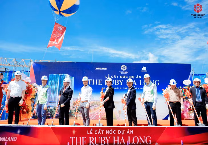 The Ruby Hạ Long đang hoàn thiện từng ngày cùng tiến độ thi công thần tốc, đảm bảo cam kết bàn giao vào quý II/2023.