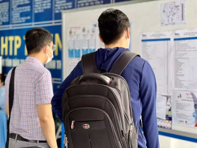 Ước tính, lực lượng lao động trong năm 2024 tại TP HCM hơn 5,1 triệu người. Ảnh: HUỲNH NHƯ