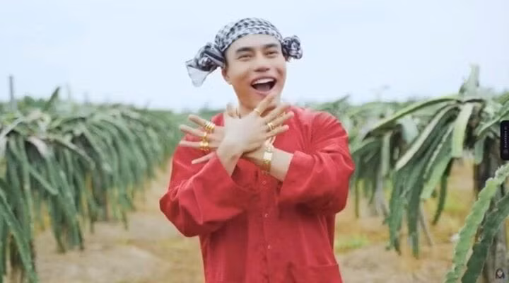 Lê Dương Bảo Lâm gây tranh cãi với MV "Oải cả chưởng".