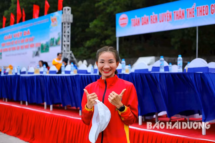 Nữ hoàng điền kinh Nguyễn Thị Oanh, 4 huy chương vàng SEA Games 32 tham gia cự ly 10 km