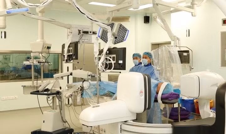 Xử trí cứu sống 5 bệnh nhân nhồi máu cơ tim và nhồi máu não. (Ảnh: BVCC)