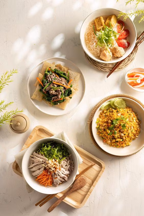 Giò lụa thừa sau ngày Tết có thể chế biến được nhiều món ăn đặc biệt. Ảnh: TL