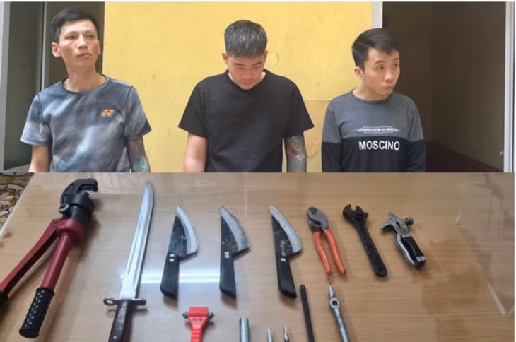 Nhóm đối tượng và công cụ gây án.