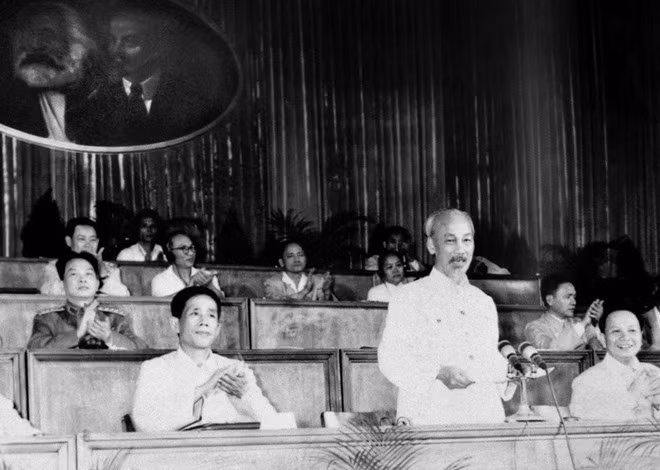 Chủ tịch Hồ Chí Minh phát biểu tại Đại hội III (tháng 9.1960) của Đảng Cộng sản Việt Nam. Ảnh: TTXVN