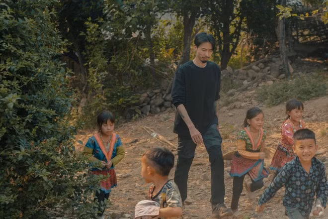 Nấu ăn cho em (Sáng tác: Đen; Thể hiện: Đen ft PiaLinh) tạo hiệu ứng tốt trong cộng đồng nhạc Việt