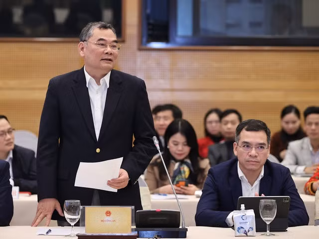 Trung tướng Tô Ân Xô, Người Phát ngôn Bộ Công an: Bộ Công an đã tích cực "thăm khám và điều trị" với một số "bệnh nan y" trong công cuộc phòng, chống tham nhũng tiêu cực - Ảnh: VGP/Nhật Bắc