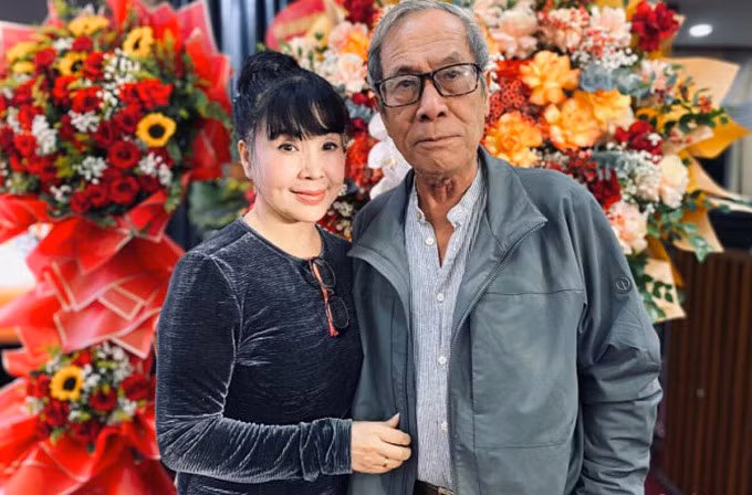 Cặp nghệ sĩ Lan Hương, Tất Bình trong một sự kiện hồi cuối tháng 1 tại Hà Nội. Ảnh: Anh Vũ