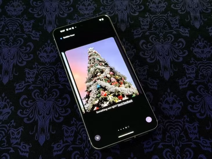 Ứng dụng chỉnh sửa ảnh mặc định trên iPhone chưa được nâng cấp trong nhiều năm (Ảnh: DigitalTrends).