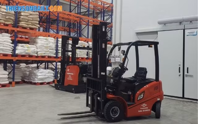 Tại xe nâng HC khách hàng có thể thuê nhiều dòng xe nâng khác nhau tùy thuộc vào nhu cầu sử dụng.